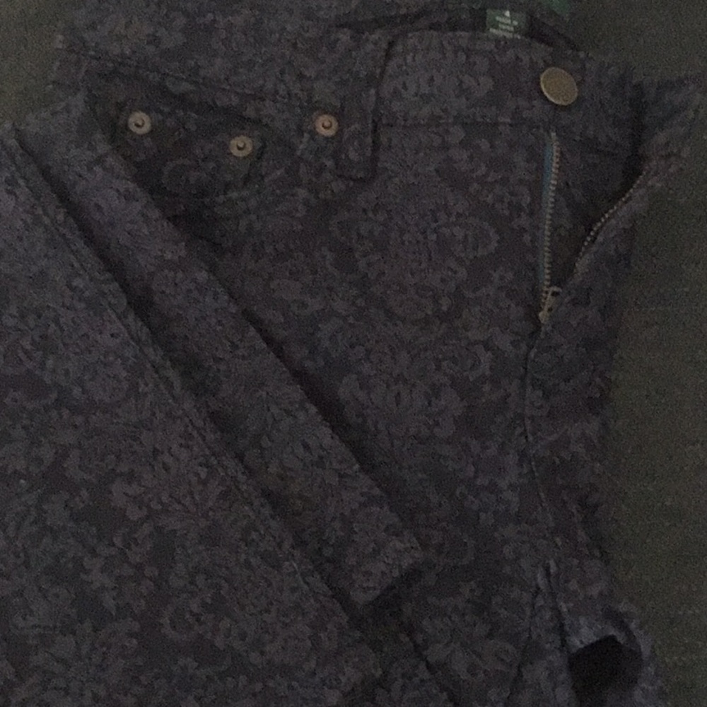 Jeans - Picture 2 of 3